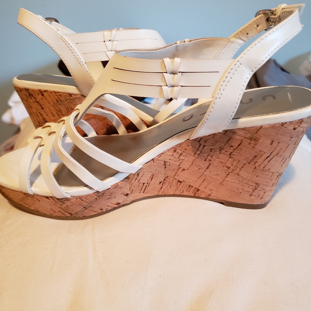 Brand new women sandal high heels size 7.5